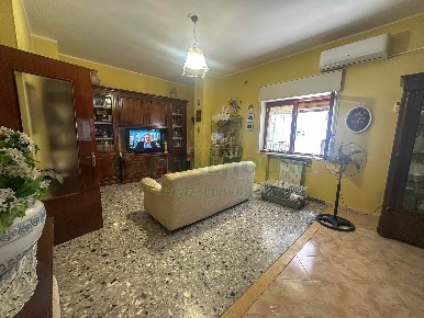 Foto Appartamento a Capua Centro di 98 m² con 4 locali in vendita