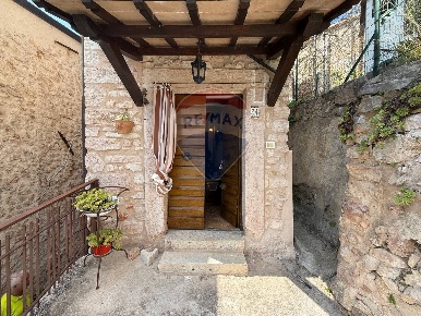 Foto Case semi ndipendenti in Localita' Piaggia, Sellano di 164 m²