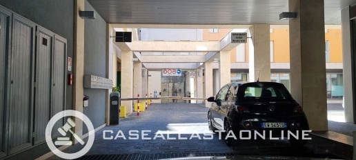 Foto Box in Viale DELLA VITTORIA 44, Jesi Viale della Vittoria di 18 m²