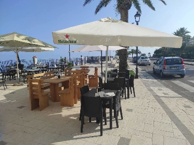 Foto Negozio in Via Umberto IÂ° 202, Gioiosa Marea Centro di 40 m²