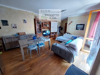 Foto Appartamento in PIAZZA NOBILI DE TOMA 11, Omegna Centro di 85 m²