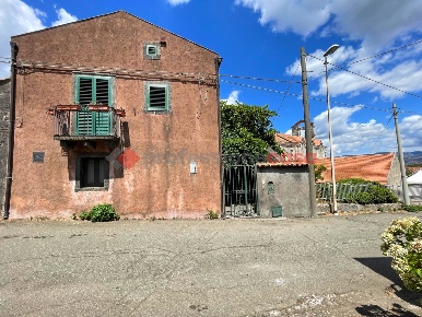 Foto Casa indipendente in Via Mongibello 2, Castiglione di Sicilia