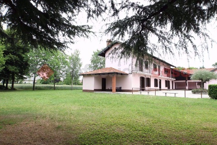 Foto Rustico in Provinciale ex Strada Statale 527 Bustese, Magnago