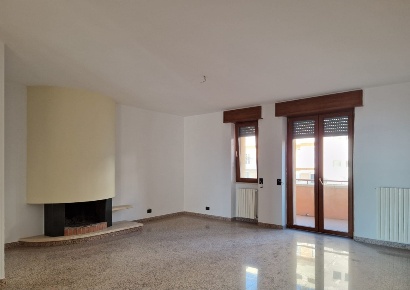 Foto Appartamento in VIA SINNI11 MATERA, Matera di 110 m² con 5 locali