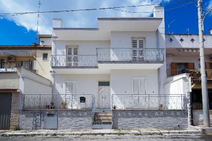 Foto Appartamento in Via Pietro Stallone  15, Palo del Colle Centro