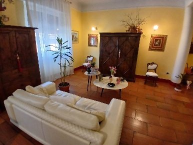 Foto Appartamento a Pistoia Piazza della Sala di 114 m² con 4 locali