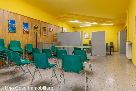 Foto Negozio in via matteotti 47, Alpignano di 68 m² con 1 locali