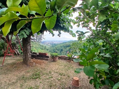 Foto Appartamento a Pistoia San Felice di 107 m² con 4 locali in vendita