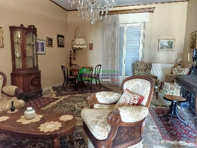 Foto Appartamento a Gela di 170 m² in vendita