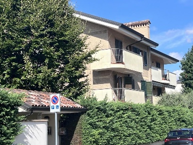 Foto Appartamento a Desio di 90 m² con 3 locali in vendita