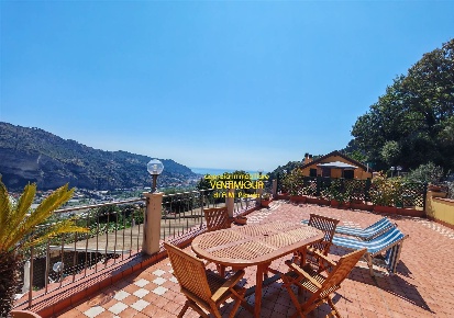 Foto Appartamento in Via Sant'Anna, Ventimiglia Seglia, Sant'Anna di 69 m²