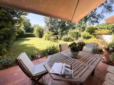 Foto Appartamento a Treviso Santa Bona Nuova di 200 m² con 10 locali