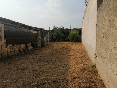 Foto Magazzino in via vignola 19, Mesagne di 20 m² con 2 locali in vendita