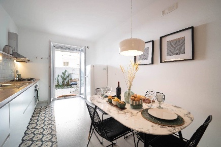 Foto Appartamento in Viale Aldo Moro, Monopoli Centro di 75 m² con 3 locali