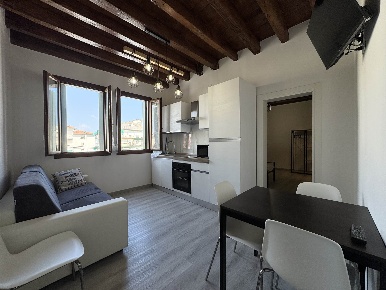 Foto Appartamento a Chioggia Centro Storico di 70 m² con 5 locali