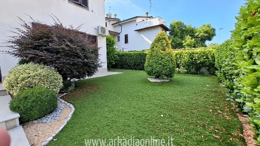 Foto Villa a schiera a Gossolengo di 198 m² in vendita