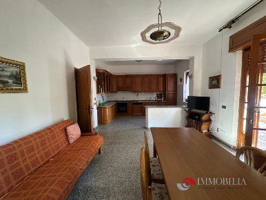 Foto Appartamento a Melito di Porto Salvo di 120 m² con 3 locali in affitto