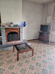 Foto Appartamento a Massa Centro di 143 m² con 8 locali in vendita