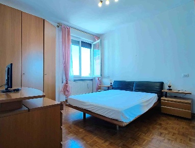 Foto Appartamento in Via Mazza, Ferrara Foro Boario di 100 m² con 4 locali