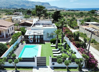 Foto Villa unifamiliare in Via Della Cernia 13, Valderice Cortigliolo