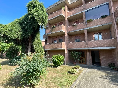 Foto Appartamento in via Chizzolini, Ferrara Via Pomposa di 100 m²