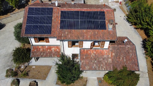 Foto Villa unifamiliare in Via San Defendente, Acqui Terme di 297 m²