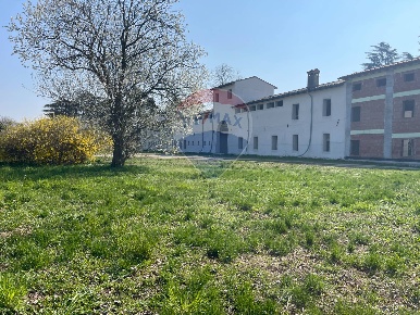 Foto Rustico in Via Castellana, Romano d'Ezzelino Bortignoni di 1100 m²