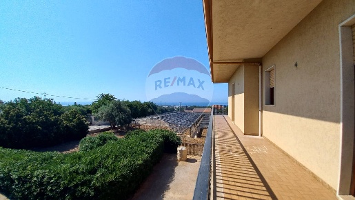 Foto Villa singola in contrada Boscorotondo, Scicli di 380 m² con 10 locali