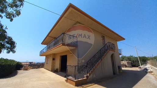 Foto Villa unifamiliare in contrada Boscorotondo, Scicli di 380 m²