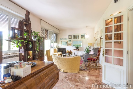 Foto Appartamento in Viale Colonnello Galliano, Verona Stadio di 271 m²