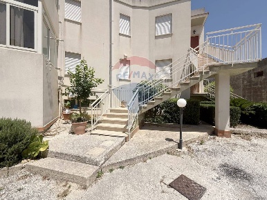 Foto Appartamento in Via Erice, Valderice Centro di 78 m² con 3 locali
