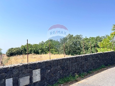 Foto Terreno agricolo in Contrada Rocca dell'Estensione, Ragalna di 1200 m²