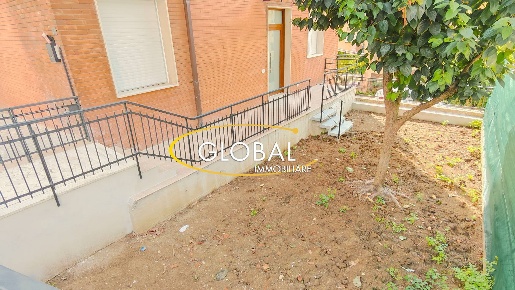 Foto Appartamento in Via Tiziano, Ancona Regione di 90 m² con 3 locali