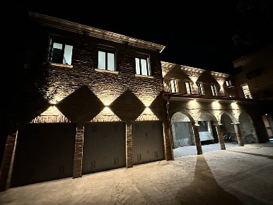Foto Appartamento in Via Cosme' Tura, Ferrara Centro Storico di 200 m²