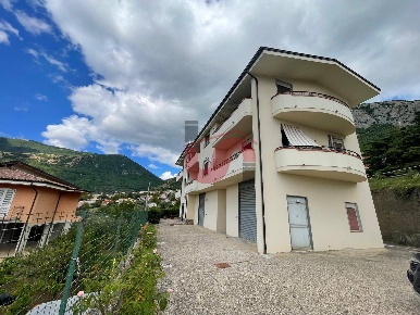 Foto Appartamento in Via Variante - Vitulano, Vitulano Centro di 110 m²