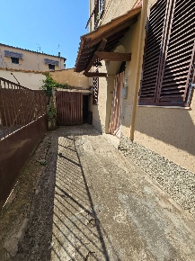 Foto Appartamento a San Giovanni Valdarno di 80 m² con 5 locali in vendita