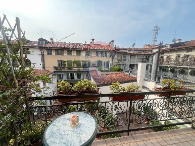 Foto Appartamento in via T. Tasso, Bergamo Centro di 81 m² con 3 locali