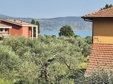 Foto Villa a schiera in Via guglielmo marconi, Toscolano-Maderno di 160 m²