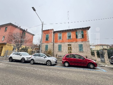 Foto Casa indipendente in Via Del Sole 3, Bologna Corticella di 300 m²