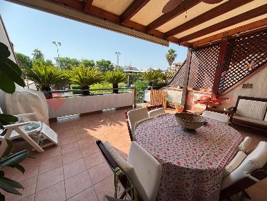 Foto Villa a schiera in Via lungomare ugo lorusso 125, Bari Palese