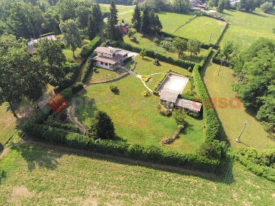 Foto Villa unifamiliare in visconti, Agrate Conturbia di 200 m² in vendita