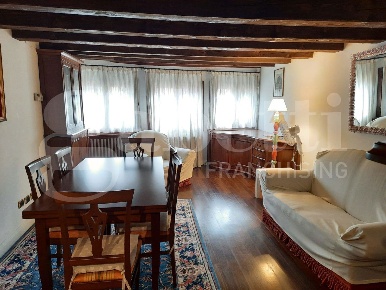 Foto Appartamento in Castello, Venezia di 65 m² con 3 locali in affitto