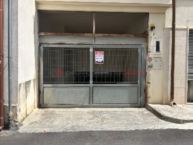 Foto Box in Via Rudia 13, Grottaglie di 18 m² in vendita