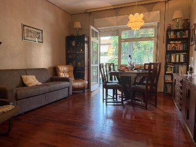 Foto Appartamento in VIA POMARETTO, Torino di 111 m² con 4 locali