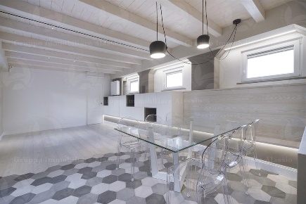 Foto Appartamento in Viale Gibb, Alassio di 154 m² con 4 locali in vendita
