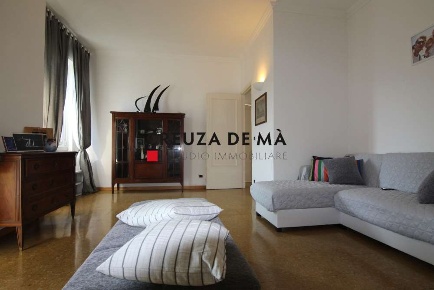 Foto Appartamento in Via della Pineta, Rapallo di 110 m² con 5 locali
