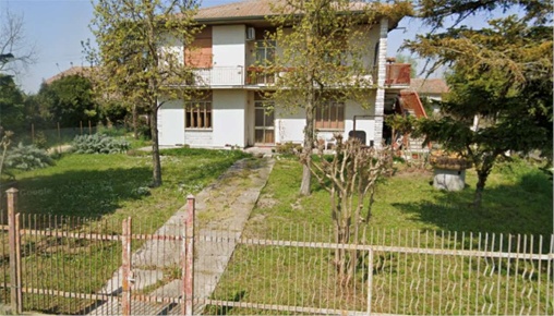 Foto Casa indipendente in Via Selva, Crespino di 262 m² con 9 locali