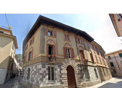 Foto Appartamento a Como di 340 m² con 6 locali in vendita