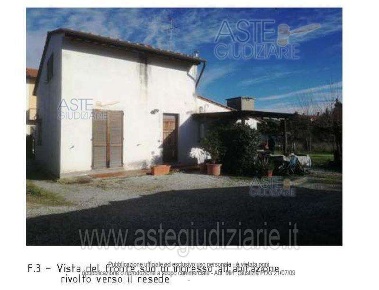 Foto Appartamento in Via Rotina 78, Cascina Latignano di 86 m² con 6 locali
