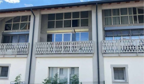 Foto Appartamento in Via Volta, Carnate di 85 m² con 6 locali in vendita